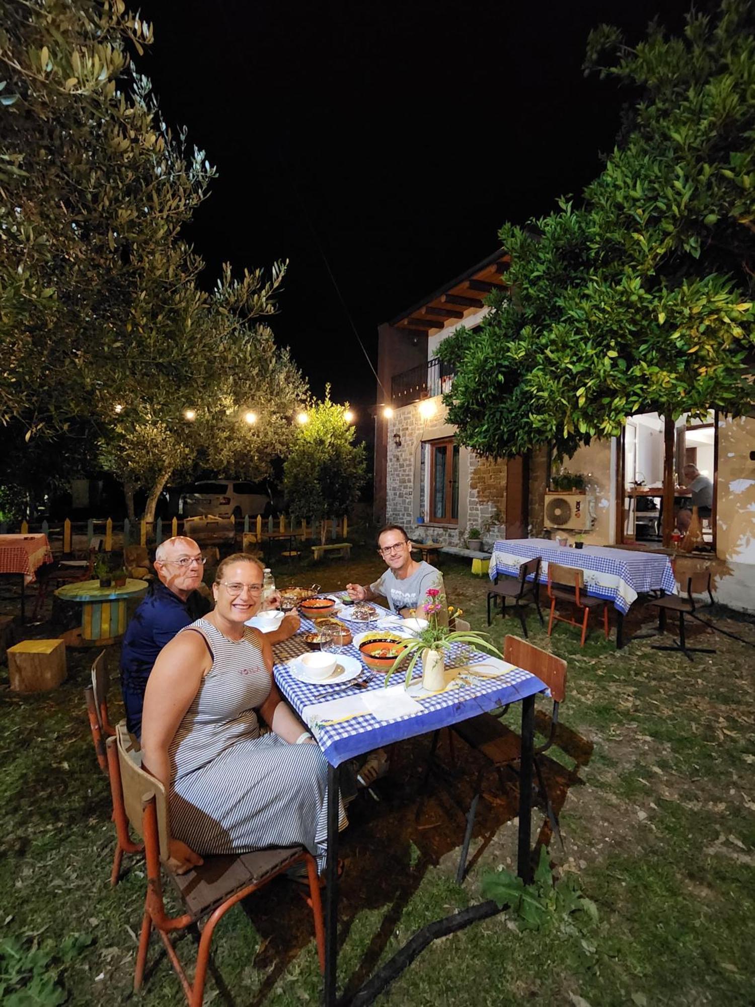 Saraqinishte Villa Shuaipaj מראה חיצוני תמונה