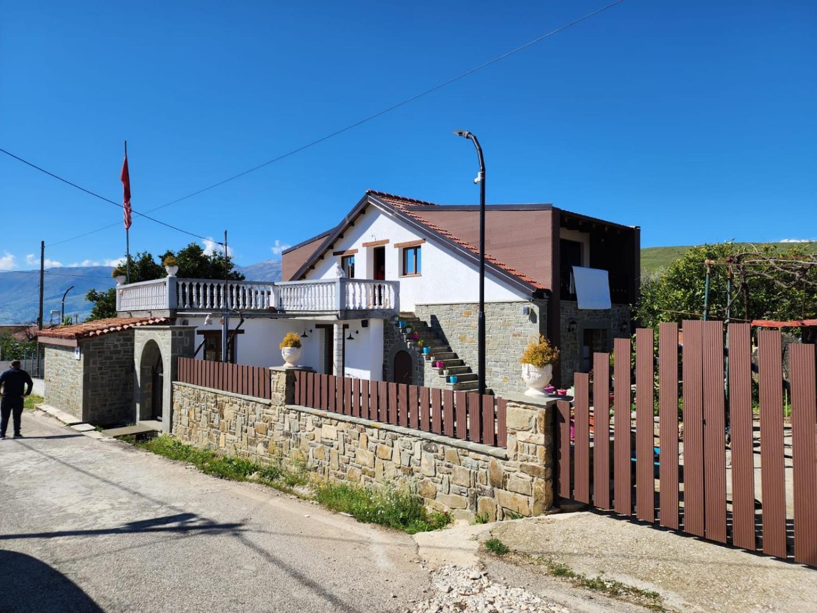 Saraqinishte Villa Shuaipaj מראה חיצוני תמונה